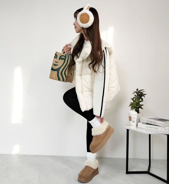 レギンス×UNIQLOのホワイトの「ルーズソックス/3足組」