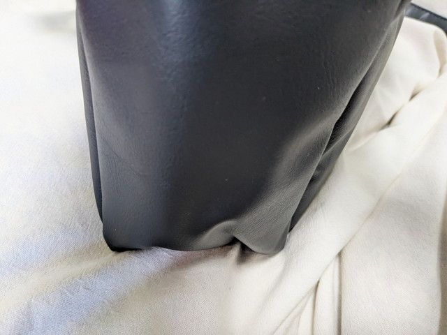 レザー調キルティングトートマチ