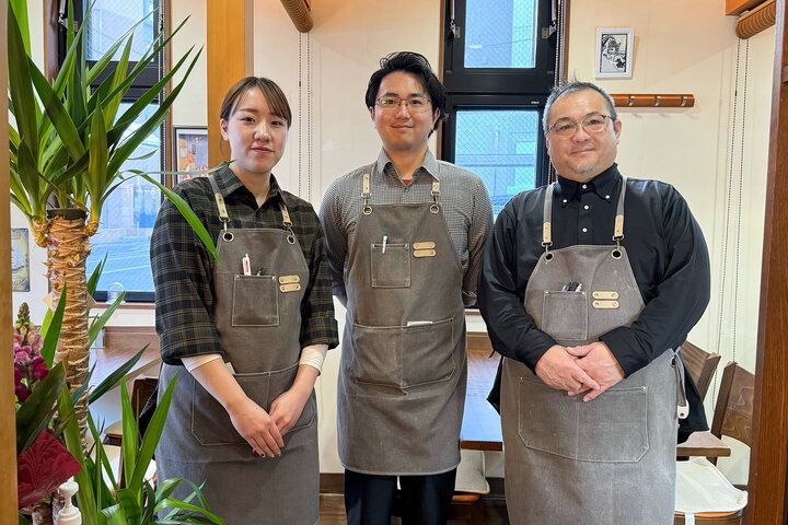 小鉢が並んだ限定ランチが人気♪親子二代で営む和食とスイーツのお店「食堂カフェ 金魚堂」