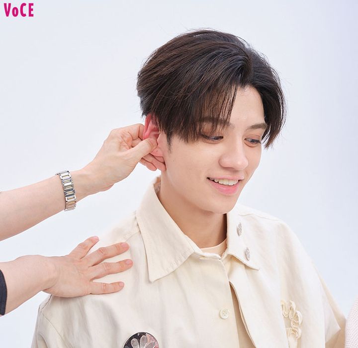 GHEEも耳ツボに挑戦！