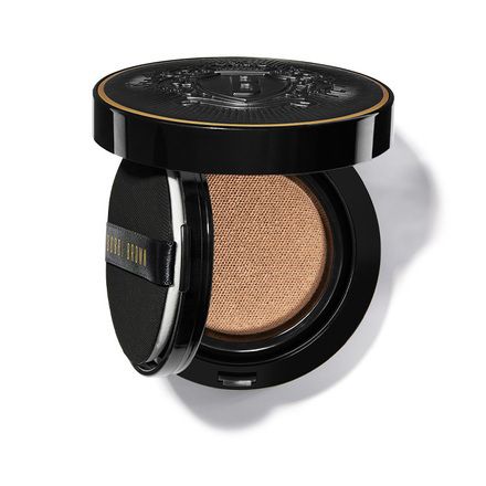 ボビイ ブラウン ウェイトレス スキン クッション ファンデーション SPF 40 (PA+++)