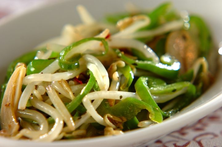 モヤシとピーマンのアンチョビソテー