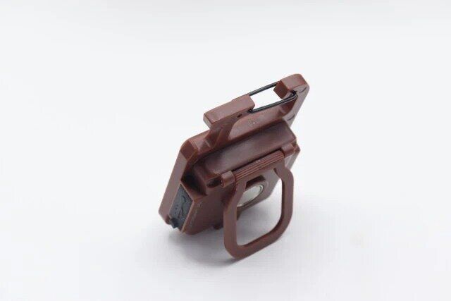 ダイソーの充電式COBライト ブラウン