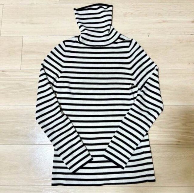 ユニクロ エクストラファインメリノリブタートルネックセーター（長袖） OFF WHITE