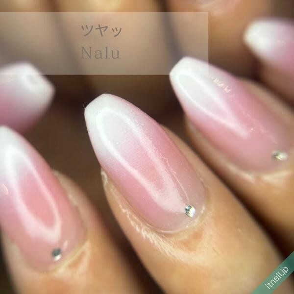 ネイルサロンBeが投稿したネイルデザイン [photoid:I0131275] via Itnail Design (747424)