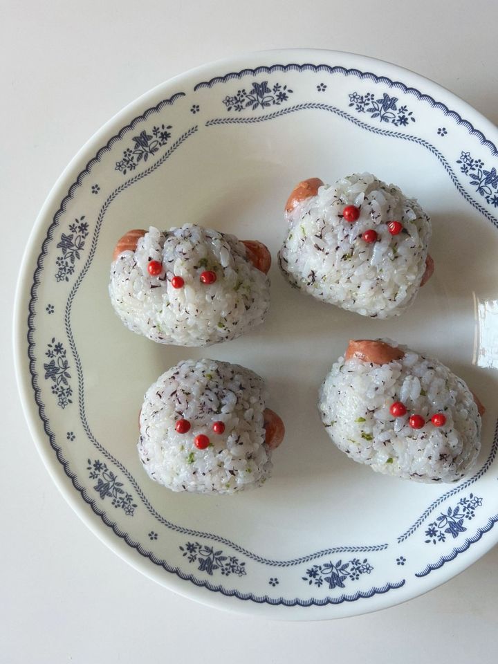 ピクニックにもおすすめ！動物ウインナーのパリおにぎり【渡辺友美子のパリおにぎりのレシピ vol.9 〜レシピで旅するヨーロッパ〜】