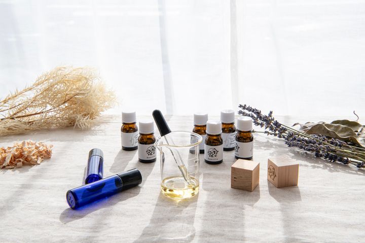 「葉や実の香りを楽しむワークショップ」15時30分～16時、1800円。要予約