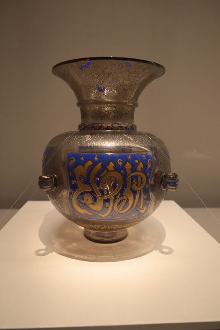 モスクランプ風花器「蝙蝠・唐草」エミール・ガレ 1889年 サントリー美術館（菊地コレクション）