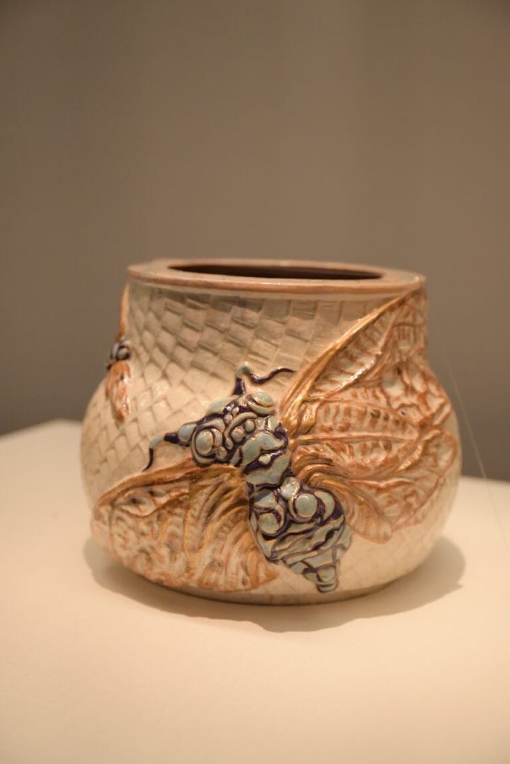 花器「蝉」エミール・ガレ 1884年 ダルビッシュ・ギャラリー