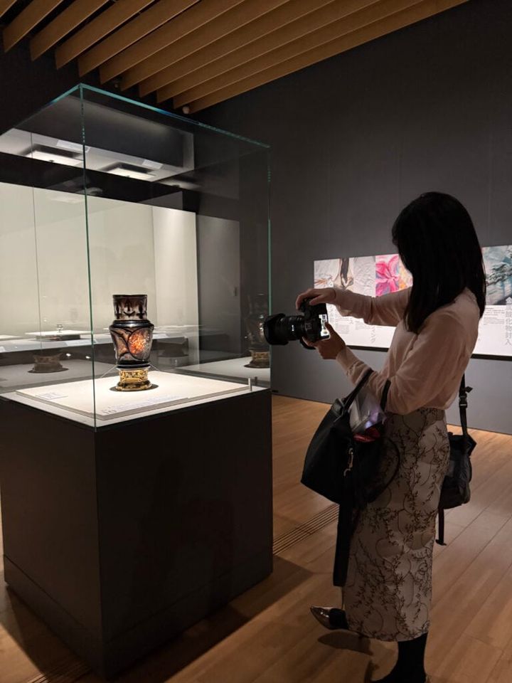 花器「ジャンヌダルク」エミール・ガレ 1889年 大ー美術館