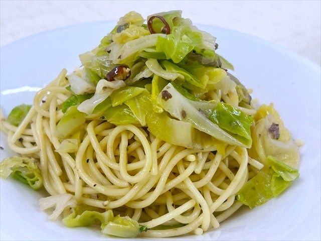 成城石井自家製 春キャベツとアンチョビのパスタ 