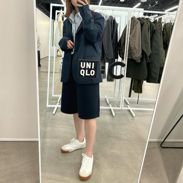 感動ダブルジャケットリラックスフィットとブロードオーバーサイズシャツ/ストライプとスウェットワイドショーツのコーデ