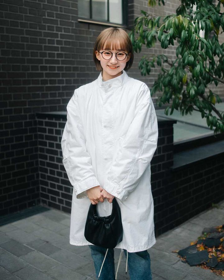 春を先取りする“スプリングコート”の上級者コーデ5選。寒い日は薄手コート＋重ね着でお洒落に防寒【TOKYO SNAP】