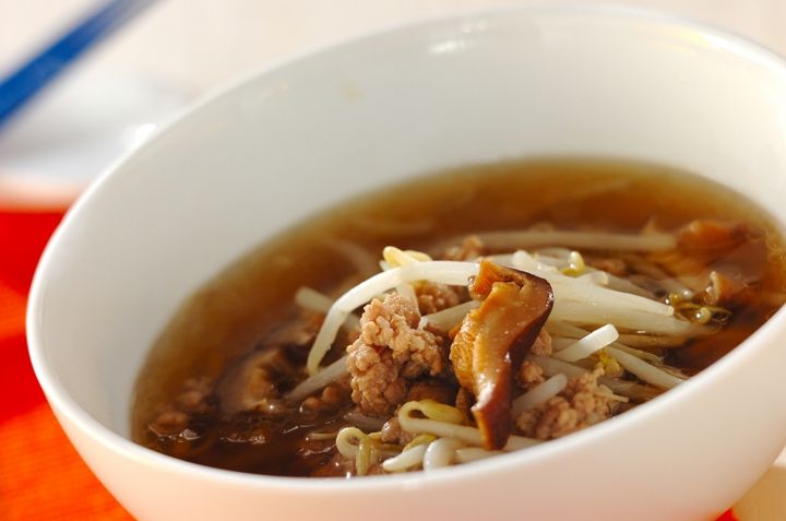 豚ひき肉とモヤシのスープ