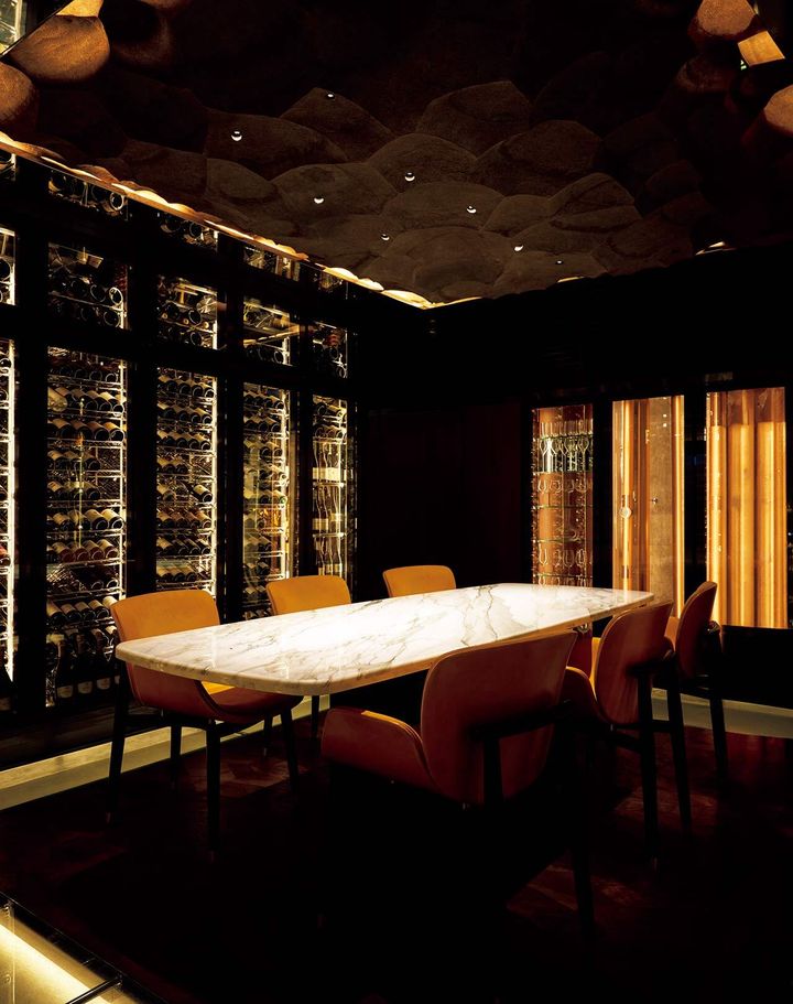 乃木坂『es』の内観