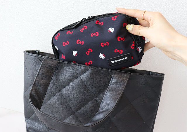 宝島社オトナミューズ4月号のアルティザン・アンド・アーティストとハローキティのコスメポーチ付録9