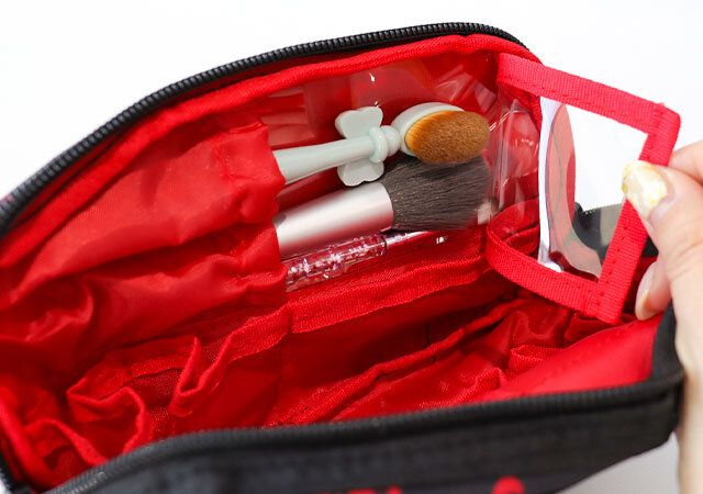 宝島社オトナミューズ4月号のアルティザン・アンド・アーティストとハローキティのコスメポーチ付録7