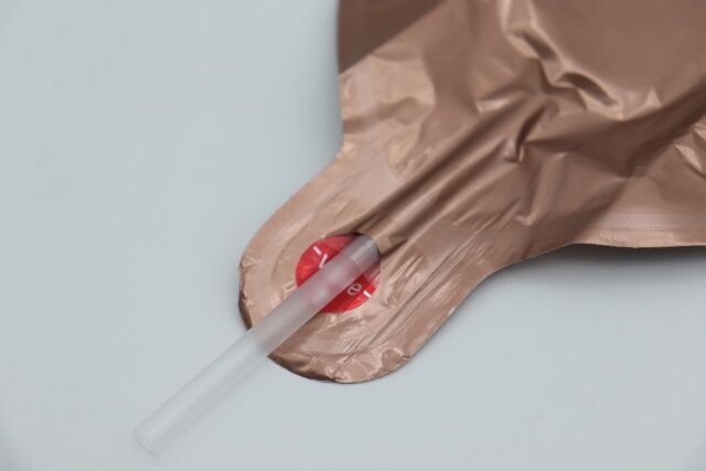 ダイソー フィルムバルーン（ハート、マットカラー、6個） ストロー 膨らませ方