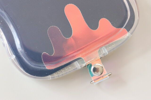 ダイソーのストラップホールシート2P オーロラは使うアイテムによって色が変わる