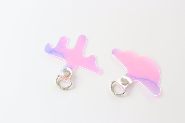 ダイソーのストラップホールシート2P オーロラのデザイン