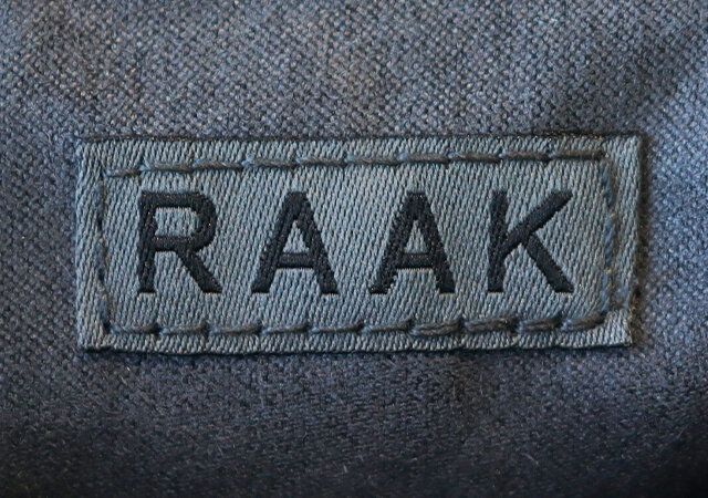 春色パンダ柄ポがま口ーチ ブランドロゴタグ