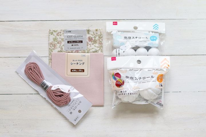 ひな祭りのデコレーション材料