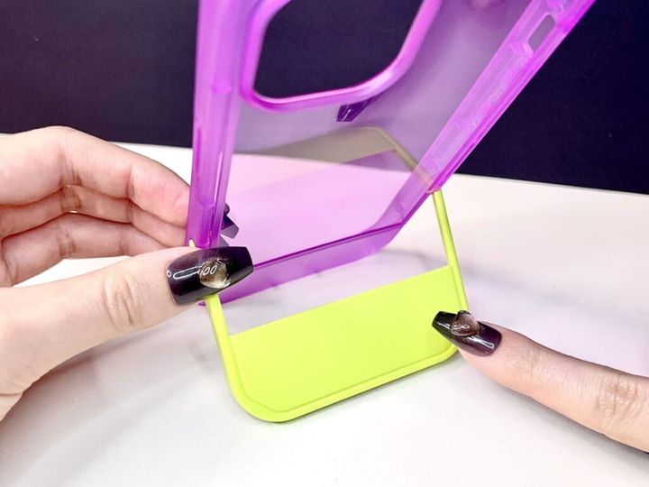 ダイソー スマホケース TOKYO GIRLS COLLECTION コラボ