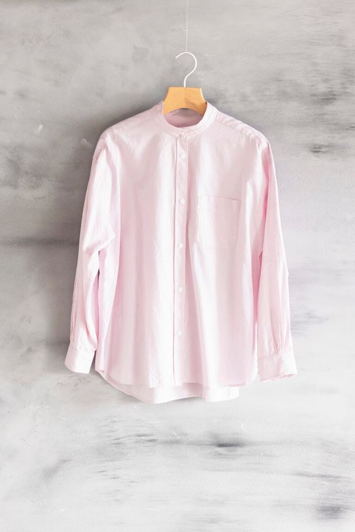 シャツ¥22,000／ルシェル ド ハリス（金万）