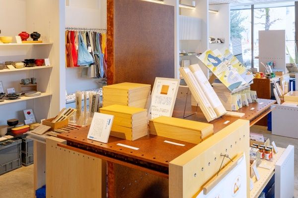 説明文をじっくり読みながら、商品選びをする人も多いそう