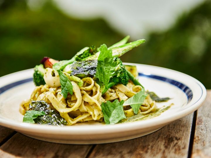 「しらすと湘南鎌倉野菜の大葉ジェノベーゼ」1350円