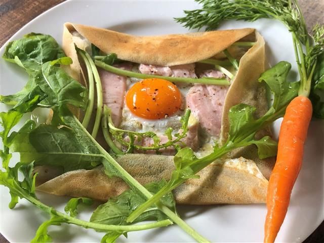 「そば粉100％ガレット」1430円