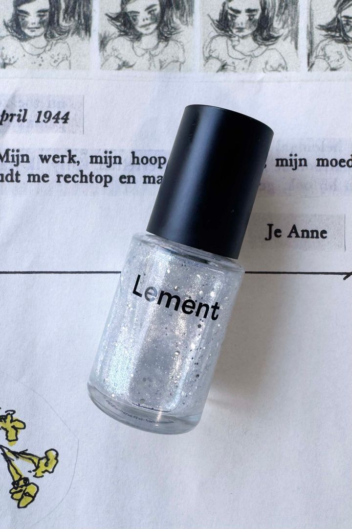 2025春ネイルトレンド◇ この春買い足したい注目の韓国ネイルカラー【ささやかですてきなもの 大谷有紀 vol.225】