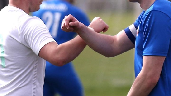 幼い双子を持つ30歳のアマチュア選手、喉エルボーで重傷手術…復職できず募金始まる