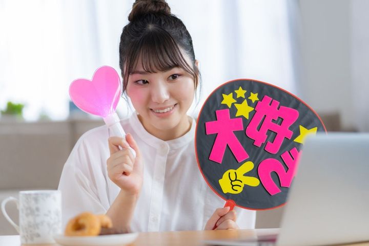 「V」と聞いて連想するものが違う…！？