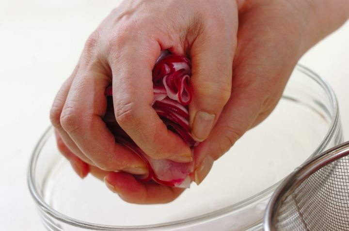 おつまみに！赤カブのピクルス 基本の作り方 by金丸 利恵さんの作り方1