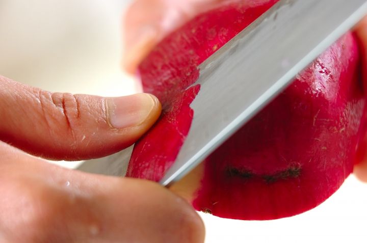 おつまみに！赤カブのピクルス 基本の作り方 by金丸 利恵さんの下準備1