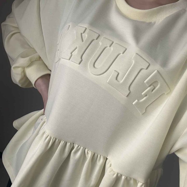 画像: ペプラム着画