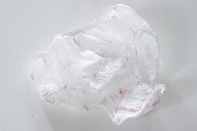 ダイソー 使い捨てショーツ（女性用、Mサイズ、5枚）