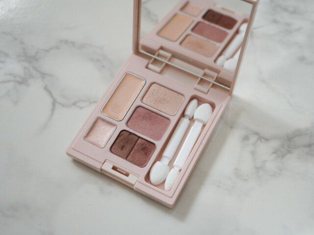 ノエビア「アクトリース カラーアイズ」ロゼブラウン