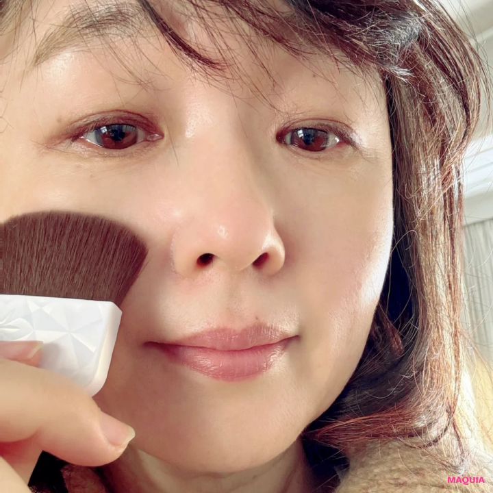 ケイトの新シャドウ、進化したポール ＆ ジョー名品プライマーほか、話題のコスメをエディターがお試し_31