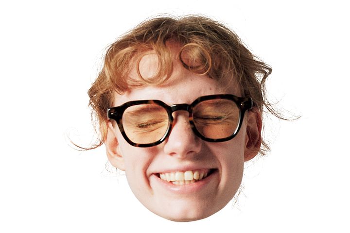 かけるだけで即オシャレ！コーデに合わせやすいセンスのいいメガネ