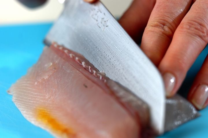 サワラの天ぷら山椒塩添えの下準備1