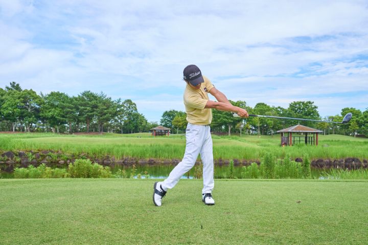 あなたが真っすぐ飛ばせない原因は？スライス・フックの原因と対策を解説