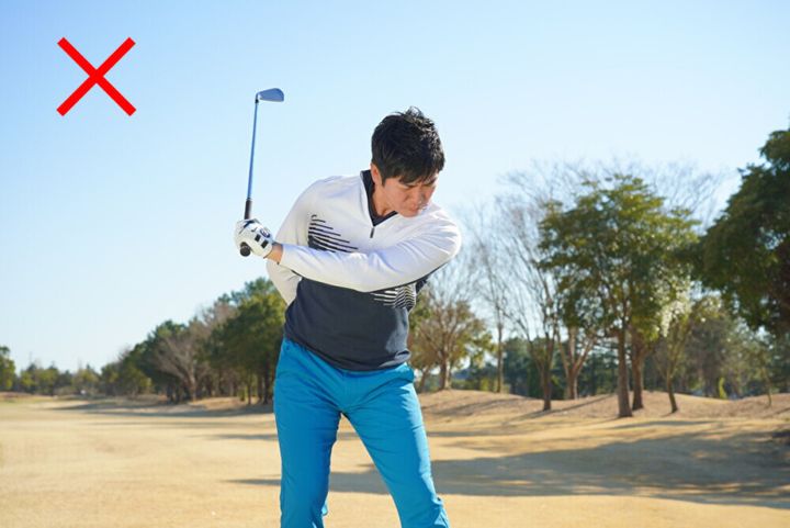 飛距離が伸びる「シャローイング」とは？マスターする方法を解説