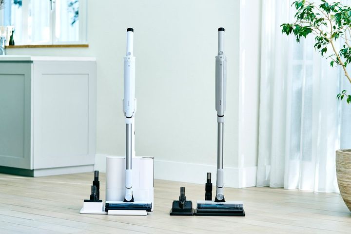 「Shark EVOPOWER SYSTEM FIT」￥49,500、「Shark EVOPOWER SYSTEM FIT＋」￥64,900（市場想定価格）