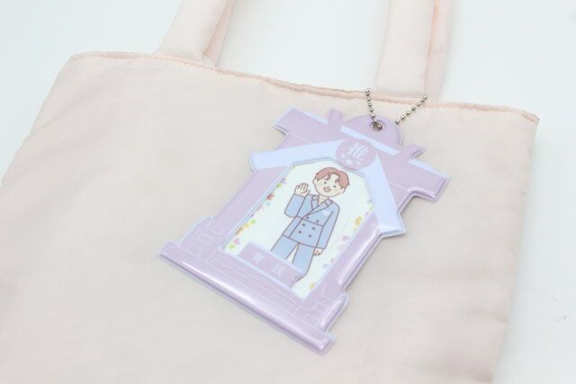 ダイソー PVCフォトキーホルダー（グリーン、イエロー、パープル） ボールチェーン