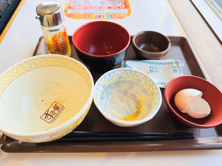 すき家おすすめモーニングメニュー「たまかけ朝食」