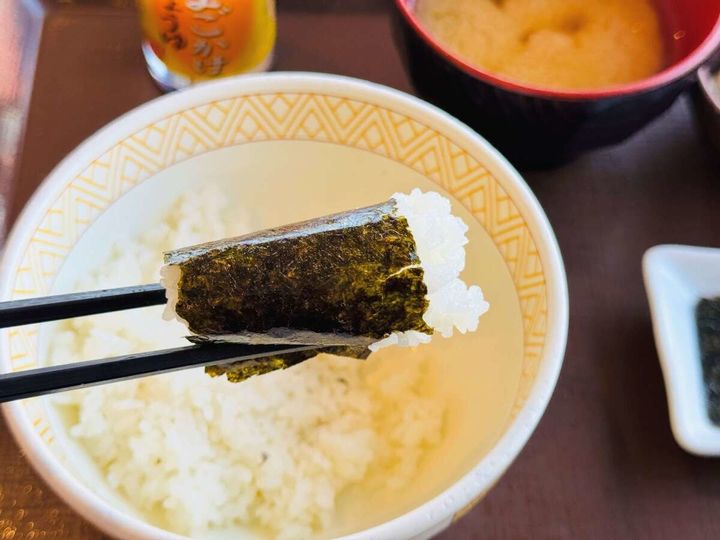 すき家おすすめモーニングメニュー「たまかけ朝食」