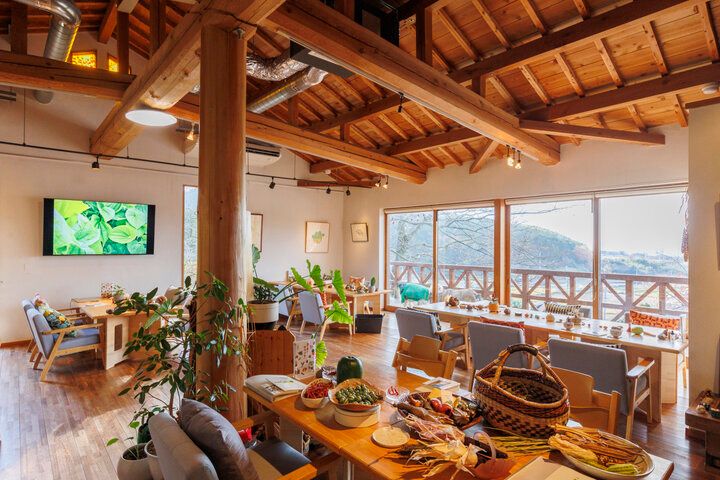 奈良の農家レストラン「清澄の里 粟」で、大和伝統野菜たっぷりのランチを♪