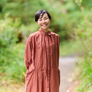 日用品図鑑：〈mitosaya〉山本祐布子の愛用する〈yourwear〉の手編み手袋etc.